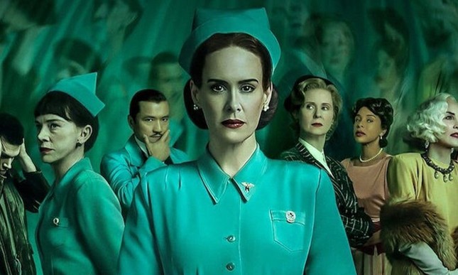 Ai cũng mơ làm công chúa nhưng có những cô gái xinh đẹp chuyên tỏa sáng trong phim kinh dị ảnh 10