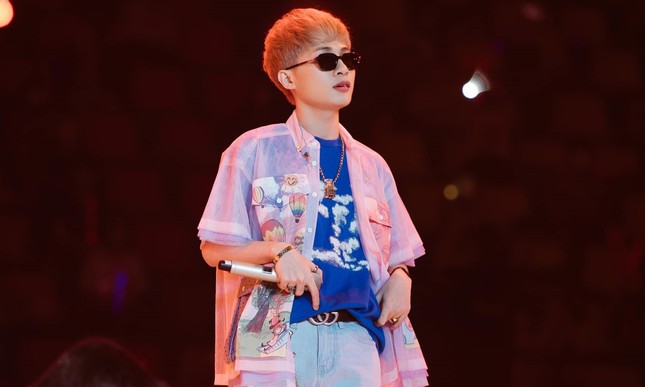 Trong khi dân tình đi theo trào lưu MV như phim ngôn tình thì Jack chọn hơi hướng kỳ ảo? ảnh 5