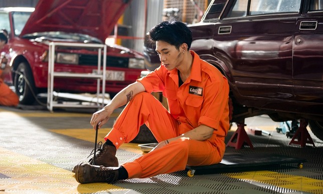 Showbiz Việt gọi tên “anh chồng quốc dân” đầu tiên: Vẻ ngoài “bad boy”, trong “good boy“ ảnh 6