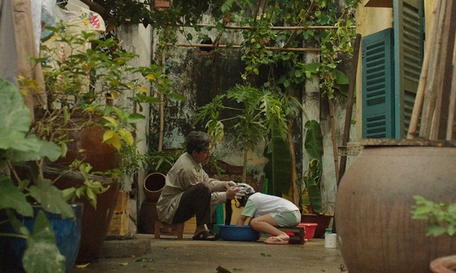 MC Trấn Thành lại làm “Thành Cry”, bật khóc vì một bài hát viết về cha ảnh 3