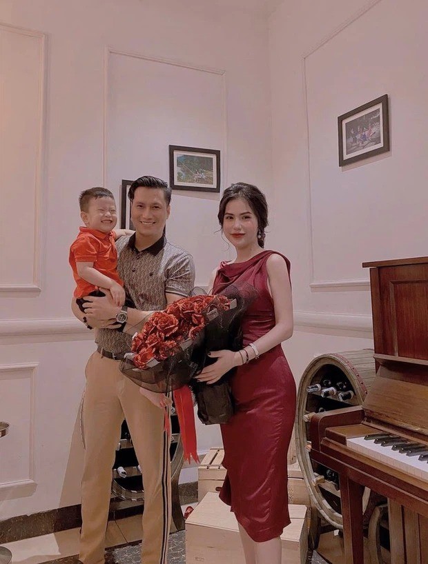 Việt Anh và vợ cũ có màn đối đáp tưởng vu vơ mà lại khiến nhiều người đỏ mặt ảnh 4