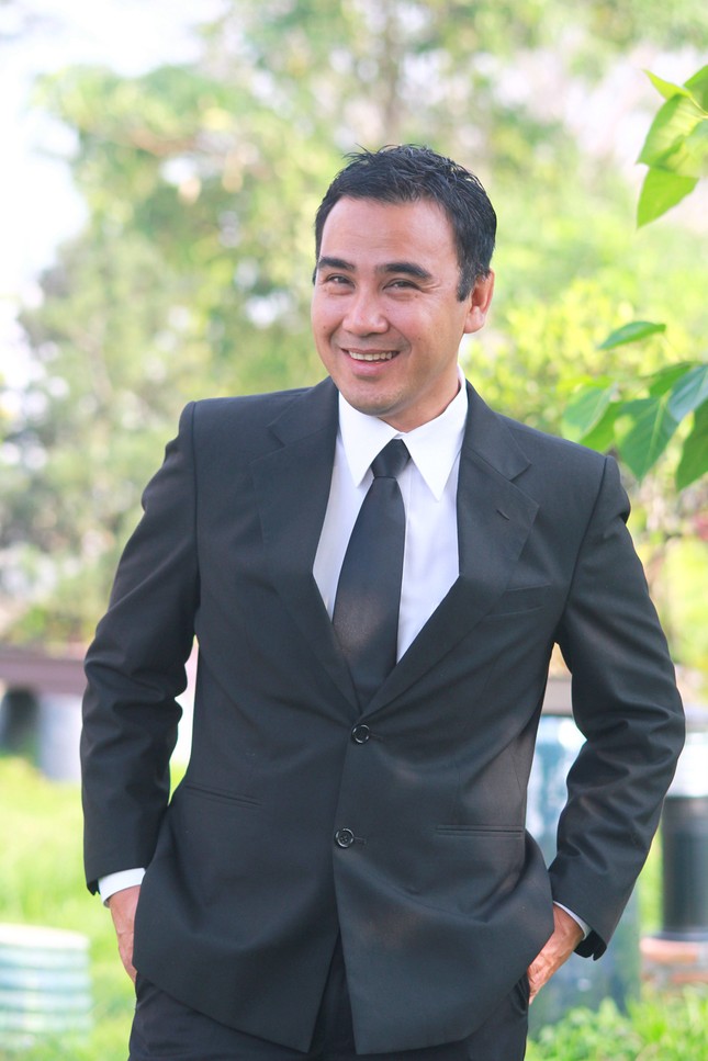 Quyền Linh: Thuở nhỏ xin đồ ăn, đến lúc thành một trong những MC giàu nhất Việt Nam ảnh 2