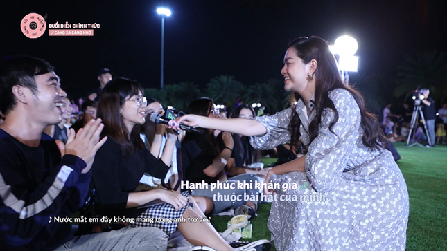 Phạm Quỳnh Anh rủ Ali Hoàng Dương tham gia “gánh hát rong” của Hòa Minzy ảnh 5
