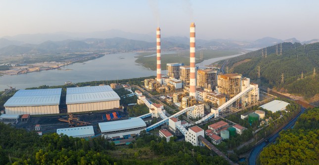 Đua nhau bán cổ phiếu vì gói thầu 35.000 tỷ đồng sân bay Long Thành ảnh 2