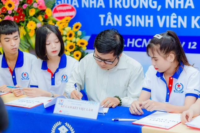 Trường tuyển sinh tốt vì gắn đào tạo với doanh nghiệp ảnh 1