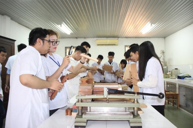 Nhìn lại kỳ tuyển sinh 2020: Ngành ‘hot’ cũng khó tuyển sinh ảnh 1