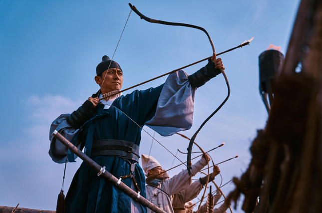Sau 'Kingdom', loạt phim Hàn Quốc nổi bật sẽ lên sóng Netflix sắp tới ảnh 1