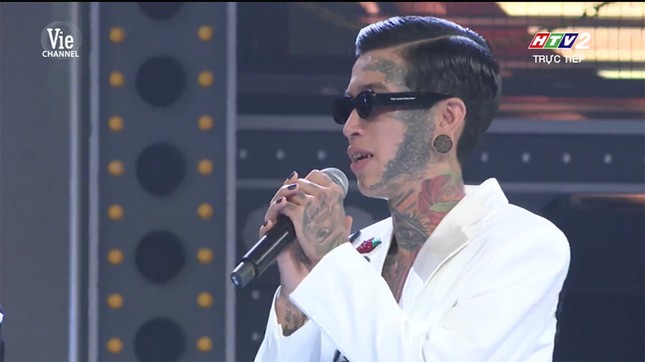 Vượt qua ứng viên số 1 G.Ducky, Dế Choắt trở thành Quán quân “Rap Việt” mùa đầu tiên ảnh 1