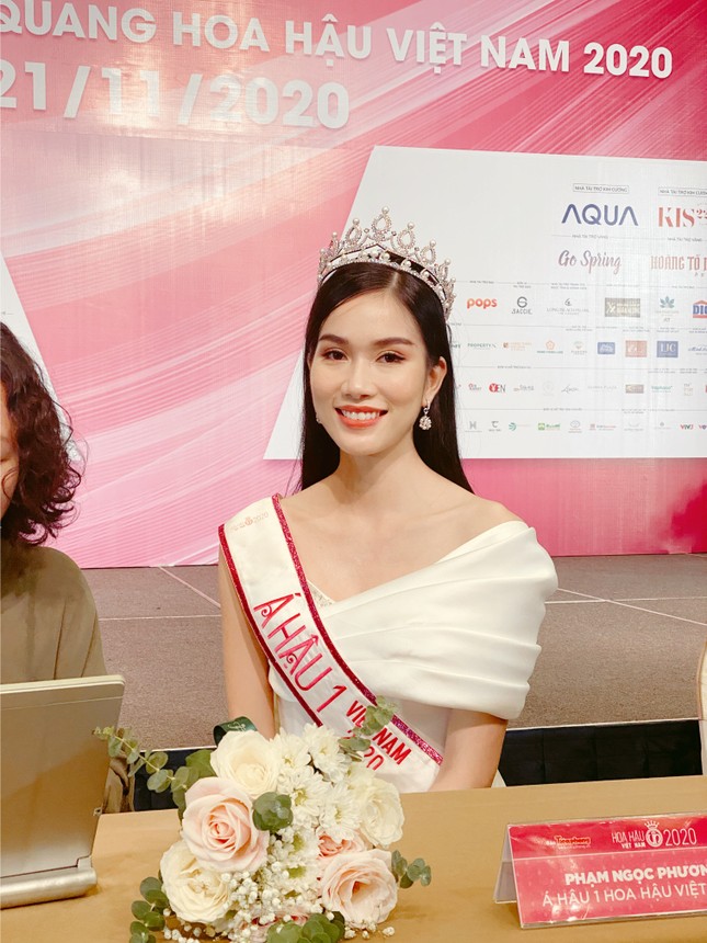 Top 3 Hoa Hậu Việt Nam 2020 lần đầu xuất hiện sau đăng quang, sẵn sàng giao lưu trực tuyến ảnh 4