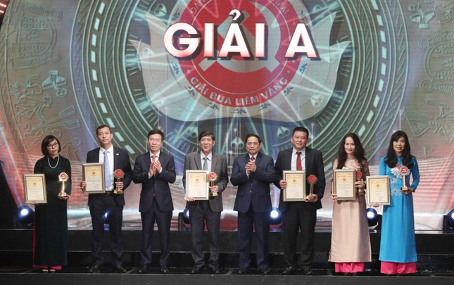 Tối nay trao giải báo chí Búa liềm vàng lần thứ VII ảnh 1