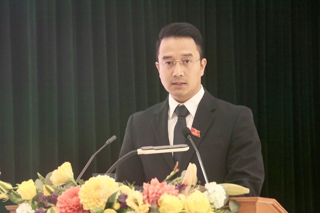 Ông Trịnh Hoàng Tùng được bầu làm Phó Chủ tịch UBND quận Hoàn Kiếm ảnh 3