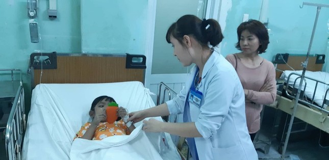 Vụ cháy chung cư: 'Tỉnh dậy mới biết mình mất cả gia đình' ảnh 3