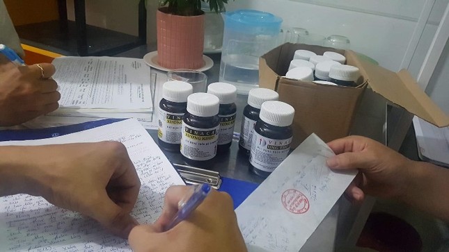 Phát hiện nơi bán thuốc chữa ung thư bằng bột than tre của Vinaca ảnh 2