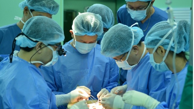 Hành trình hai đầu đất nước của 'thùng hành lý đặc biệt' để cứu người ảnh 3