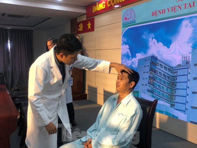Suýt mù mắt vì viêm xoang mũi ảnh 1