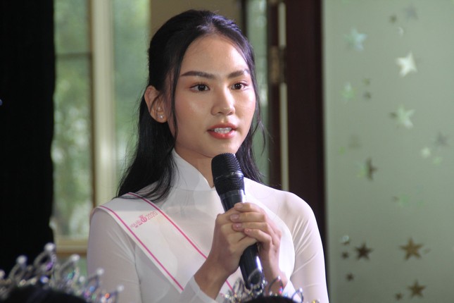 Hoa hậu Đỗ Thị Hà tâm sự xúc động với các tân thủ khoa ảnh 3