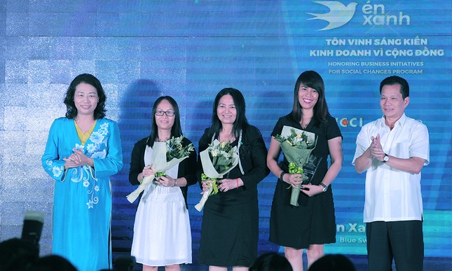 Teach for Vietnam và tiệm cắt tóc không lời được vinh danh sáng kiến vì cộng đồng ảnh 2
