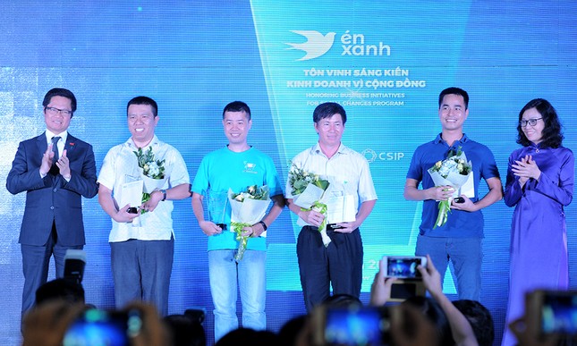 Teach for Vietnam và tiệm cắt tóc không lời được vinh danh sáng kiến vì cộng đồng ảnh 3