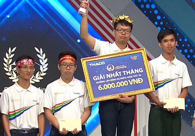 Bạn thi phát âm sai, nam sinh Hải Phòng soán ngôi đầu giành vé thi quý Olympia ảnh 1