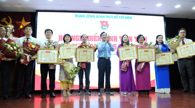 Vinh danh 9 tập thể, 14 cá nhân điển hình thi đua yêu nước ảnh 4