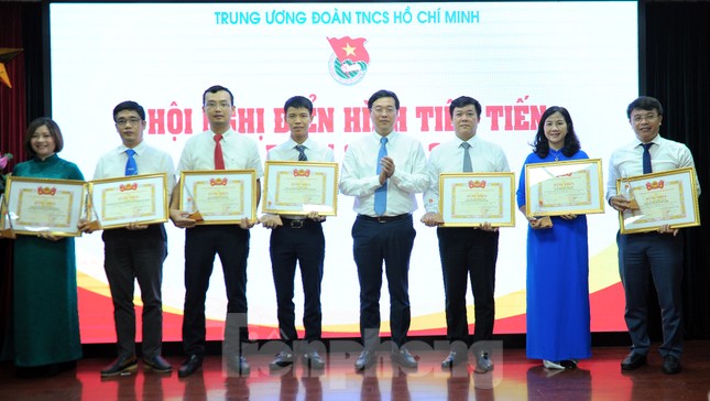 Vinh danh 9 tập thể, 14 cá nhân điển hình thi đua yêu nước ảnh 5