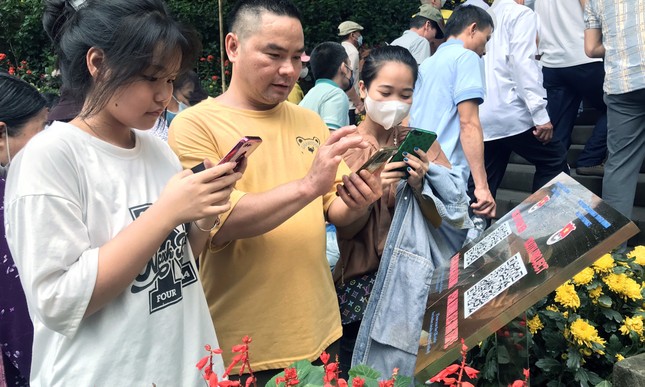 Tuổi trẻ Phú Thọ góp sức chuyển đổi số tại Khu Di tích lịch sử Đền Hùng ảnh 3