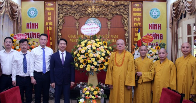 Bí thư thường trực T.Ư Đoàn Nguyễn Ngọc Lương chúc mừng Đại lễ Phật đản ảnh 1