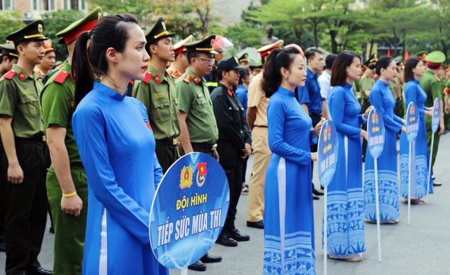 Tuổi trẻ Công an tình nguyện Hè 2023: Xây nhà 19/8, công trình Ánh sáng đảo xanh ảnh 2