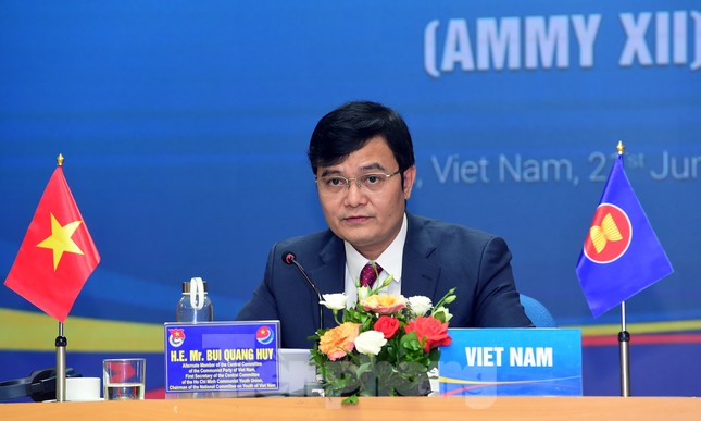 Chủ nhiệm UBQG về Thanh niên Việt Nam: Luôn coi trọng sức khỏe tâm lý, tâm thần của thanh niên ảnh 7