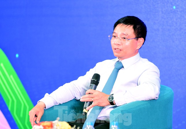 Trẻ hóa đội ngũ cán bộ để thực hiện thành công chuyển đổi số ảnh 6