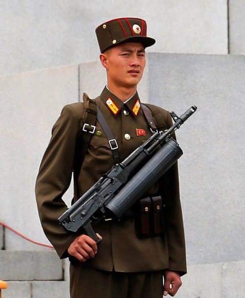 Những biến thể AK-47 kỳ dị trong quân đội Triều Tiên ảnh 2
