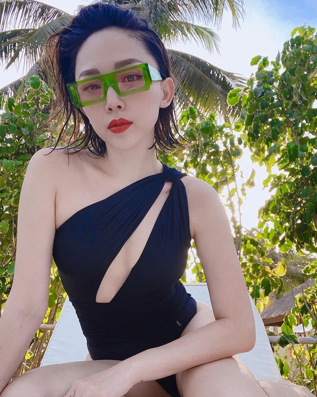 Chưa vội sinh con, mỹ nhân nóng bỏng bậc nhất Vbiz ngày càng sexy - 1 Chưa vội sinh con, mỹ nhân nóng bỏng bậc nhất Vbiz ngày càng sexy - 1