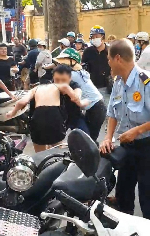 Hot: Những “xế hộp” sau một đêm bỗng chốc nổi tiếng vì “tiểu tam“ ảnh 4