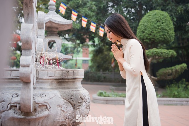 Miss Charm Quỳnh Nga - hơn cả một gương mặt “đẹp như nữ thần“ ảnh 9