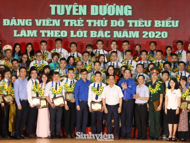 Hà Nội tuyên dương 90 đảng viên trẻ làm theo lời Bác ảnh 1