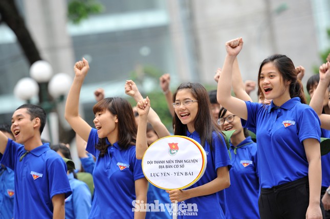 Thực hiện hàng trăm công trình trong Chiến dịch Thanh niên tình nguyện Hè ảnh 3