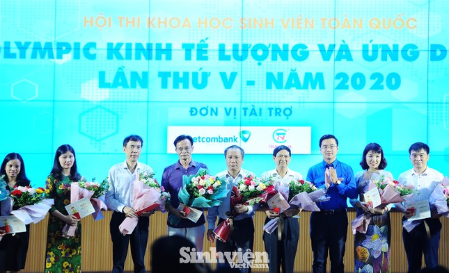 Đẩy mạnh ứng dụng mô hình toán học, kinh tế lượng trong học sinh, sinh viên ảnh 6