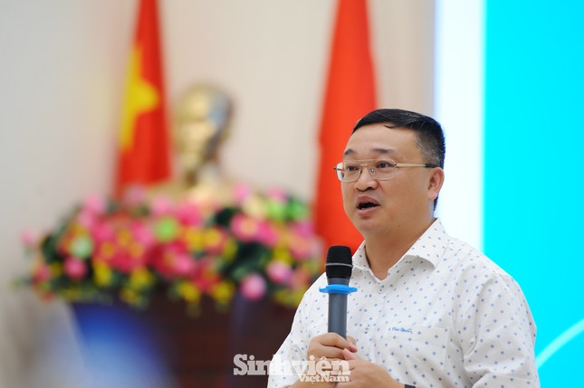 Hiệu trưởng sinh viên được hiệu trưởng trường đại học vinh danh ảnh 2