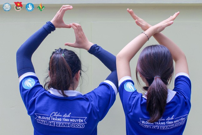 “Chiến sĩ áo trắng” xuất hiện trong chiến dịch “phủ xanh” ký túc xá ảnh 4