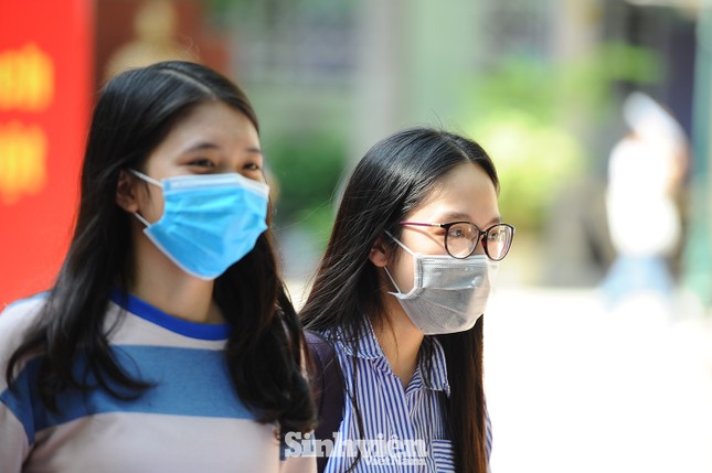 Điều chỉnh phương án giảng dạy, đối phó với bùng phát dịch tại Quảng Ninh, Hải Dương ảnh 1