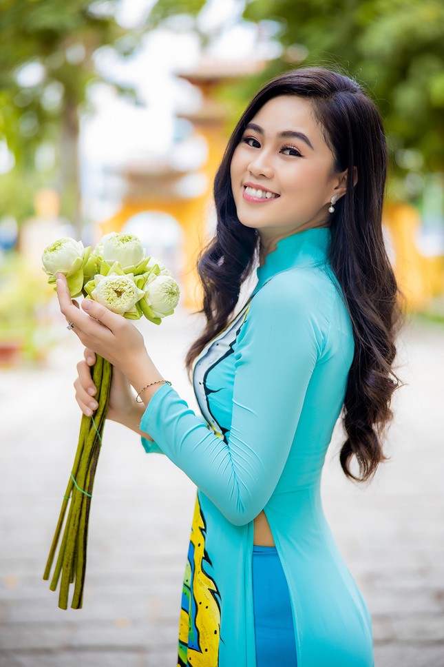 18 tuổi Hoa khôi Sinh viên từng bán trà sữa và đi dạy thêm ảnh 5