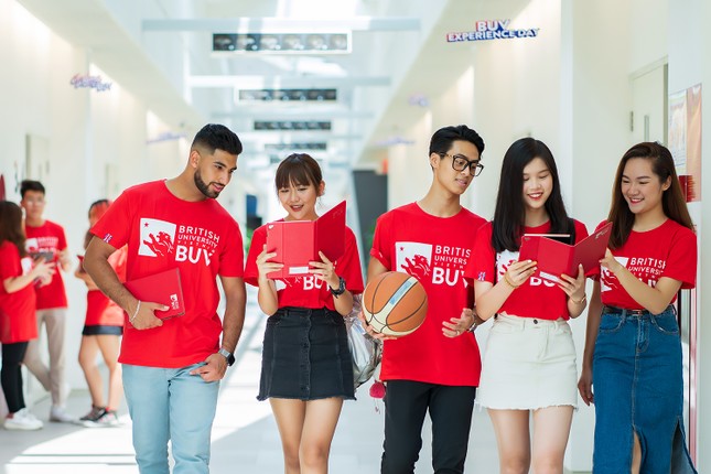 Học bổng 1 tỷ đồng cho học sinh có hoàn cảnh khó khăn tại ĐH Anh Quốc Việt Nam ảnh 2