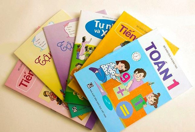 Thanh tra, kiểm tra việc trang bị sách giáo khoa trong năm học mới ảnh 1