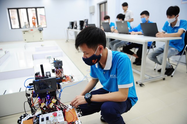 Tuyên dương 130 học sinh, sinh viên các cơ sở giáo dục nghề nghiệp xuất sắc năm 2020 ảnh 2