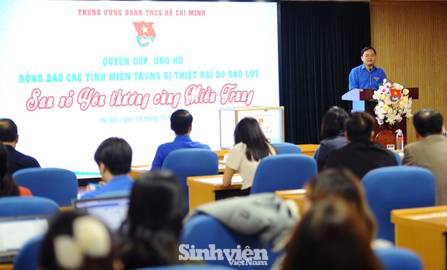 T.Ư Đoàn quyên góp ủng hộ đồng bào miền Trung hơn 20 tỉ đồng ảnh 1