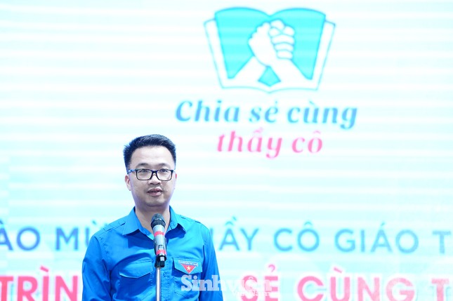 Trao sổ tiết kiệm tặng 63 giáo viên người dân tộc thiểu số ảnh 2