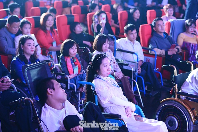 Tôn vinh 64 tấm gương khuyết tật với nghị lực phi thường ảnh 4