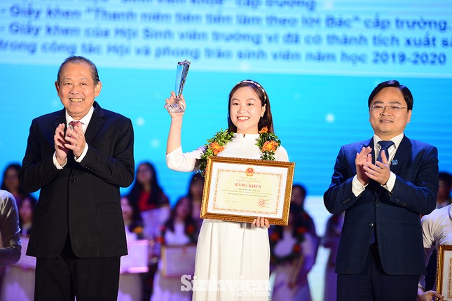 Tuyên dương 198 cá nhân và 24 tập thể “Sinh viên 5 tốt” cấp T.Ư ảnh 1