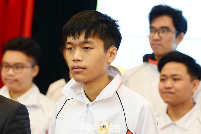 Những gương mặt Vàng tại các kỳ thi Olympic quốc tế 2020 ảnh 1