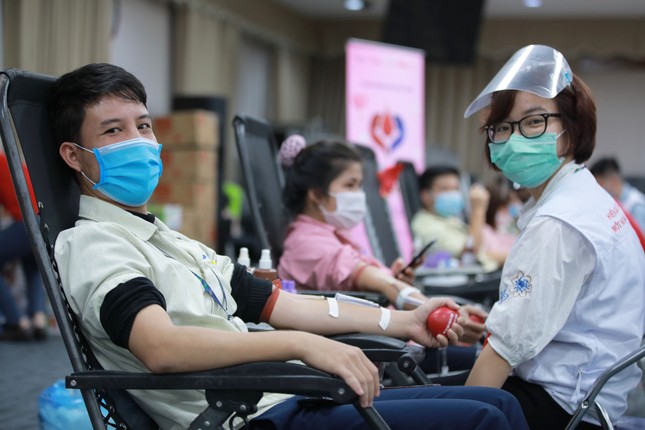 Hiến hơn 15.000 đơn vị máu an toàn đến người bệnh ảnh 1